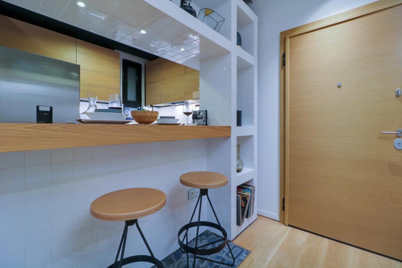 Superior Central Apt|3Min To Metro|Ac|Netflix|Imac Атина Екстериор снимка